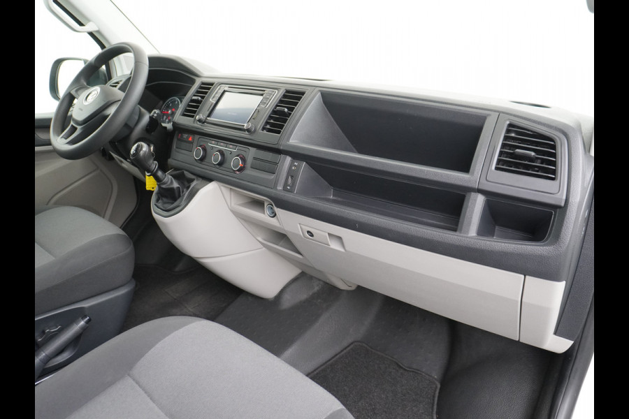 Volkswagen Transporter 2.0TDI L2H1 DUBBELE CABINE Apple Carplay Android Auto Trekhaak Airco Comfortline Betonplex Vloer Lat om Lat betimmering Euro 6 Schuifdeur Origineel Nederlandse Auto