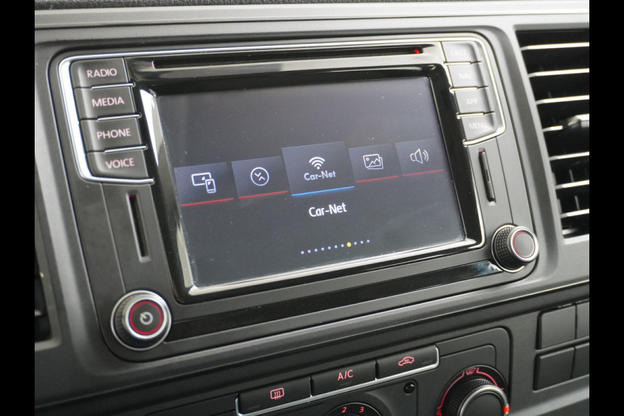 Volkswagen Transporter 2.0TDI L2H1 DUBBELE CABINE Apple Carplay Android Auto Trekhaak Airco Comfortline Betonplex Vloer Lat om Lat betimmering Euro 6 Schuifdeur Origineel Nederlandse Auto