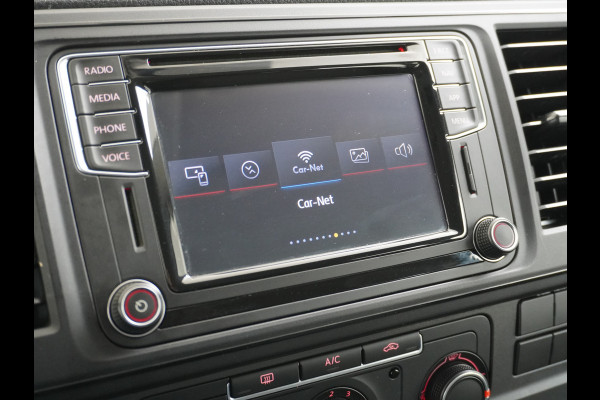 Volkswagen Transporter 2.0TDI L2H1 DUBBELE CABINE Apple Carplay Android Auto Trekhaak Airco Comfortline Betonplex Vloer Lat om Lat betimmering Euro 6 Schuifdeur Origineel Nederlandse Auto