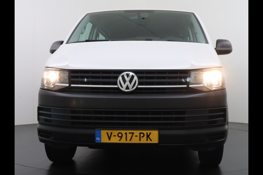 Volkswagen Transporter 2.0TDI L2H1 DUBBELE CABINE Apple Carplay Android Auto Trekhaak Airco Comfortline Betonplex Vloer Lat om Lat betimmering Euro 6 Schuifdeur Origineel Nederlandse Auto