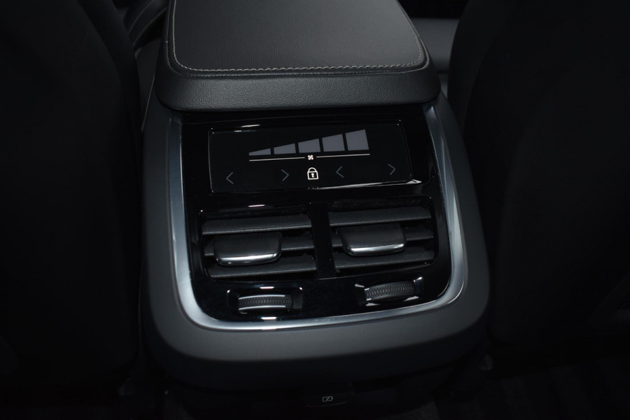 Volvo S90 2.0 B4 197PK Aut. Plus Dark | BLiS | Navi | Camera | Leder | Incl. garantie