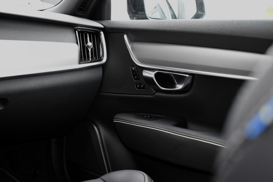 Volvo S90 2.0 B4 197PK Aut. Plus Dark | BLiS | Navi | Camera | Leder | Incl. garantie