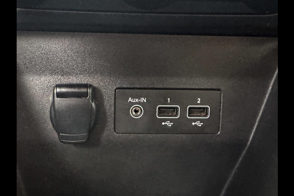 Renault Clio 1.0 TCe Zen - 53.231 KM - Apple CarPlay / Navigatie I Airco I LED I Comfort pakket I Dealer onderhouden