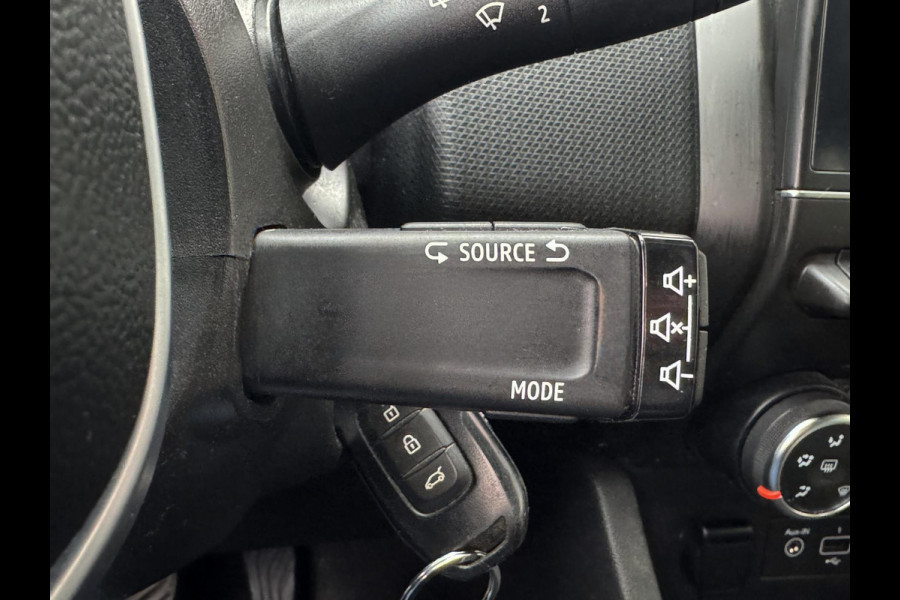 Renault Clio 1.0 TCe Zen - 53.231 KM - Apple CarPlay / Navigatie I Airco I LED I Comfort pakket I Dealer onderhouden