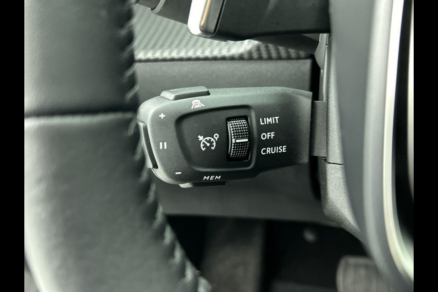Peugeot 208 1.2 Hybrid 100PK Automaat Allure | Navigatie | Apple Carplay/Android Auto | Airco | Camera | Parkeer sensoren | Cruise Control | Led | Lichtmetalen Velgen