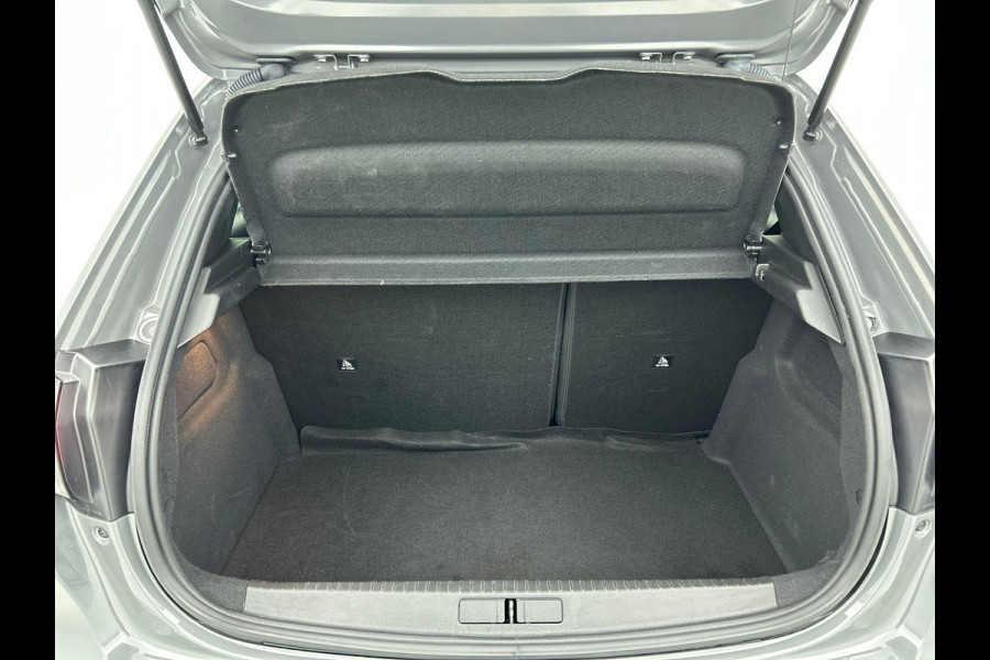 Peugeot 208 1.2 Hybrid 100PK Automaat Allure | Navigatie | Apple Carplay/Android Auto | Airco | Camera | Parkeer sensoren | Cruise Control | Led | Lichtmetalen Velgen