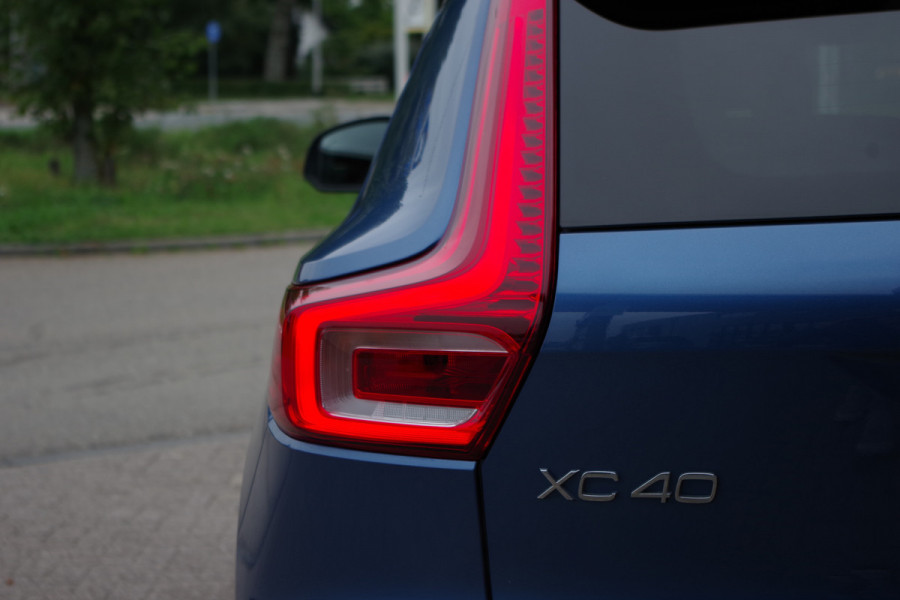 Volvo XC40 1.5 T4 Recharge R-Design 211 PK PHEV, Leder, Harman/Kardon Sound, Adap. Cruise Control, Winterpakket, Camera
