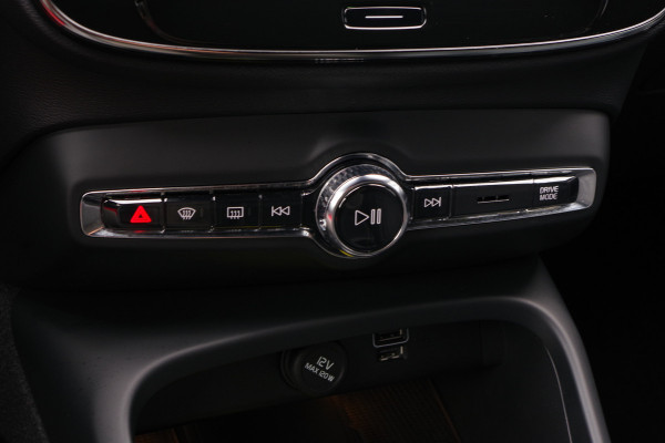 Volvo XC40 1.5 T4 Recharge R-Design 211 PK PHEV, Leder, Harman/Kardon Sound, Adap. Cruise Control, Winterpakket, Camera
