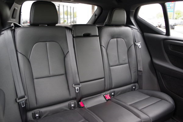 Volvo XC40 1.5 T4 Recharge R-Design 211 PK PHEV, Leder, Harman/Kardon Sound, Adap. Cruise Control, Winterpakket, Camera