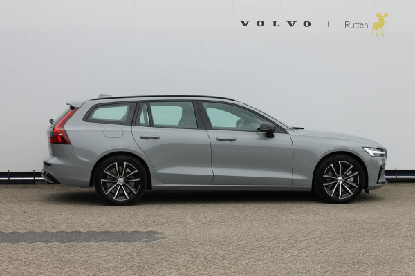 Volvo V60 T6350PK Autm. Plug-in hybrid AWD Plus Dark Long Range / Google infotainment / Semi elekrisch wegklapbare trekhaak / Verwarmbare voorruit / Elektrisch bedienbare voorstoelen met geheugen / Verwarmbare voorstoelen