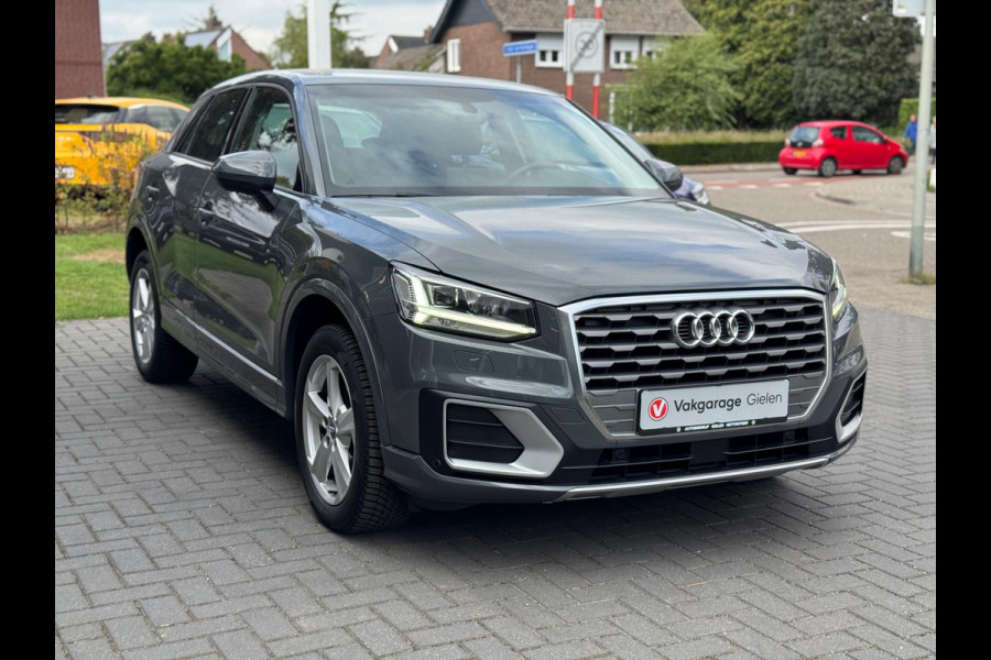 Audi Q2 35 TFSI 150pk S tronic | Navigatie, Parkeersensoren, Parkeercamera, Stoelverwarming, Startknop, 17 inch, Cruise control