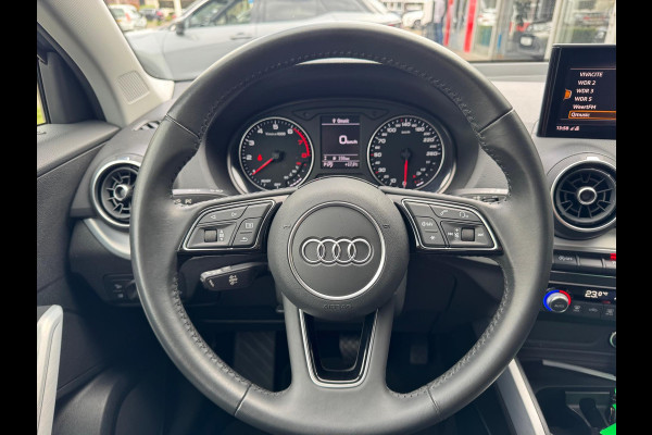 Audi Q2 35 TFSI 150pk S tronic | Navigatie, Parkeersensoren, Parkeercamera, Stoelverwarming, Startknop, 17 inch, Cruise control