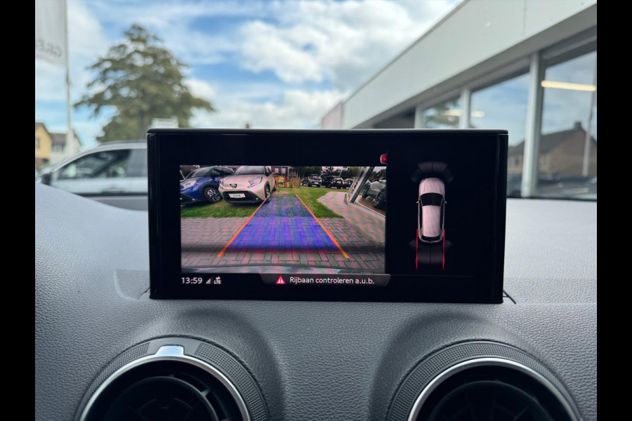 Audi Q2 35 TFSI 150pk S tronic | Navigatie, Parkeersensoren, Parkeercamera, Stoelverwarming, Startknop, 17 inch, Cruise control