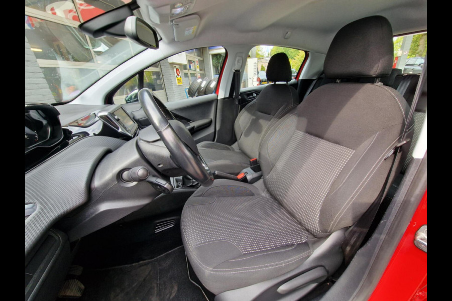 Peugeot 208 1.2 PureTech Allure|Clima|Trekhaak|Navi|PDC|eerste-eigenaar|