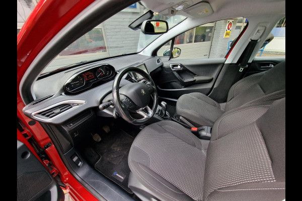 Peugeot 208 1.2 PureTech Allure|Clima|Trekhaak|Navi|PDC|eerste-eigenaar|