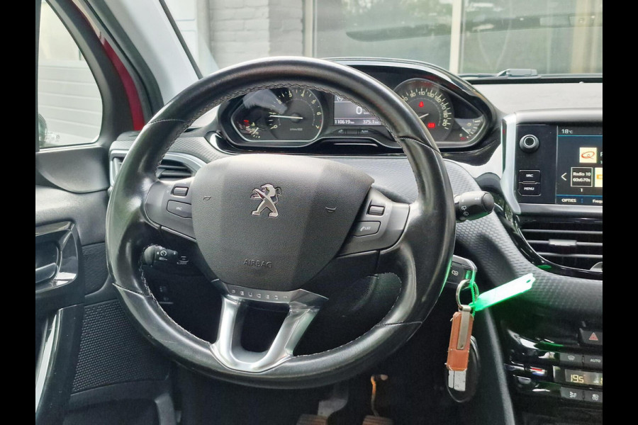 Peugeot 208 1.2 PureTech Allure|Clima|Trekhaak|Navi|PDC|eerste-eigenaar|