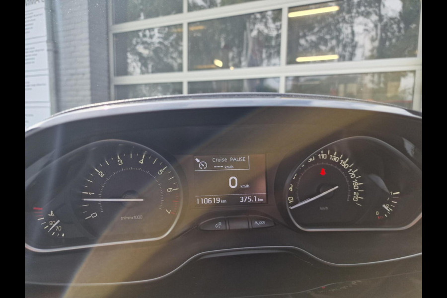 Peugeot 208 1.2 PureTech Allure|Clima|Trekhaak|Navi|PDC|eerste-eigenaar|