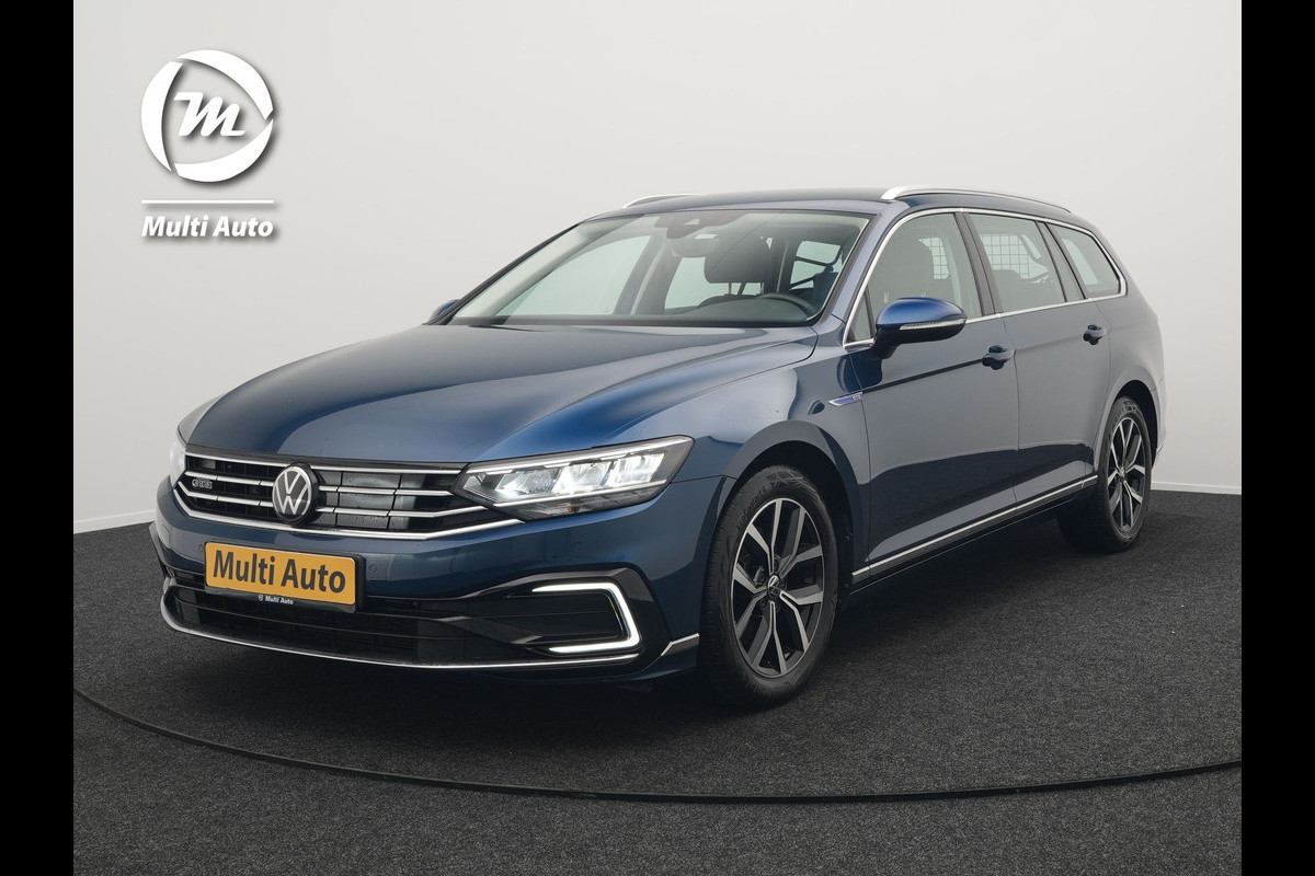 Volkswagen Passat Variant 1.4 TSI GTE Business Plug In Hybrid 218pk Dealer O.H PHEV | Alcantara Sportstoelen Massage & Verwarmd | Adaptive Cruise | Apple Carplay | Navigatie | Camera | Virtual | DAB |