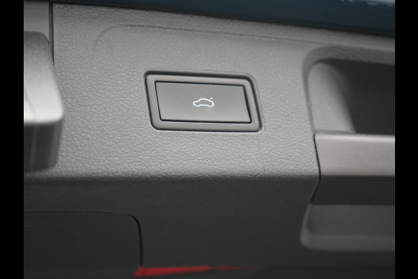Volkswagen Passat Variant 1.4 TSI GTE Business Plug In Hybrid 218pk Dealer O.H PHEV | Alcantara Sportstoelen Massage & Verwarmd | Adaptive Cruise | Apple Carplay | Navigatie | Camera | Virtual | DAB |