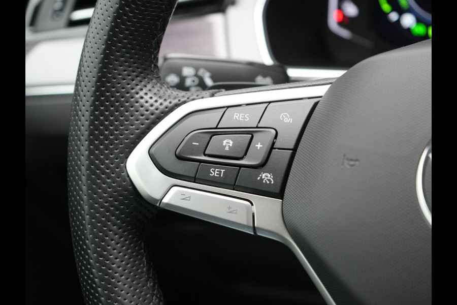 Volkswagen Passat Variant 1.4 TSI GTE Business Plug In Hybrid 218pk Dealer O.H PHEV | Alcantara Sportstoelen Massage & Verwarmd | Adaptive Cruise | Apple Carplay | Navigatie | Camera | Virtual | DAB |