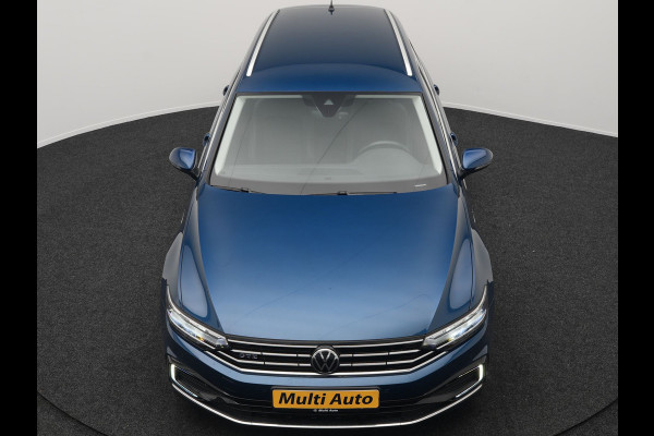 Volkswagen Passat Variant 1.4 TSI GTE Business Plug In Hybrid 218pk Dealer O.H PHEV | Alcantara Sportstoelen Massage & Verwarmd | Adaptive Cruise | Apple Carplay | Navigatie | Camera | Virtual | DAB |