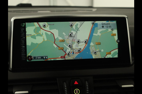 BMW 2 Serie Active Tourer 218i High Executive | Panoramadak | Luxury Line | Trekhaak | Leder | Stoelverwarming | Head-Up | Navigatie | Full LED | Sportstoelen | Camera | Parkeerhulp
