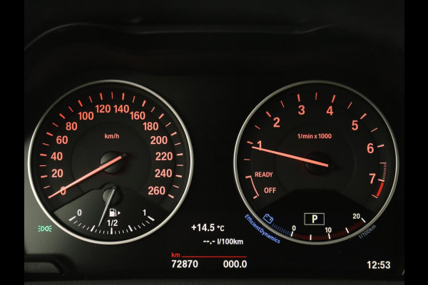 BMW 2 Serie Active Tourer 218i High Executive | Panoramadak | Luxury Line | Trekhaak | Leder | Stoelverwarming | Head-Up | Navigatie | Full LED | Sportstoelen | Camera | Parkeerhulp