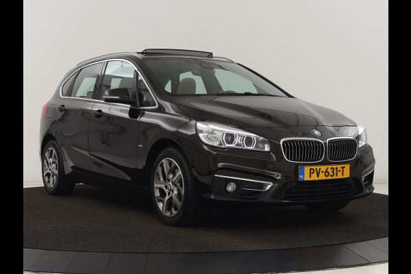 BMW 2 Serie Active Tourer 218i High Executive | Panoramadak | Luxury Line | Trekhaak | Leder | Stoelverwarming | Head-Up | Navigatie | Full LED | Sportstoelen | Camera | Parkeerhulp