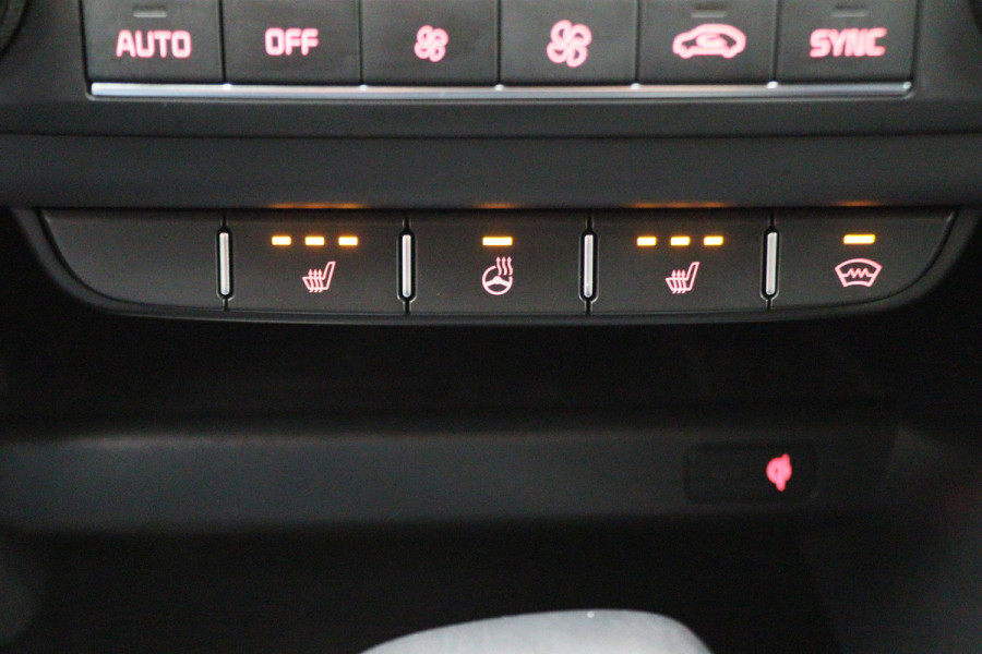 Kia ProCeed 1.6 T-GDI GT Virtual Cockit, H&K, ACC, Panoramadak, Camera, Apple Carplay, LED, 18''