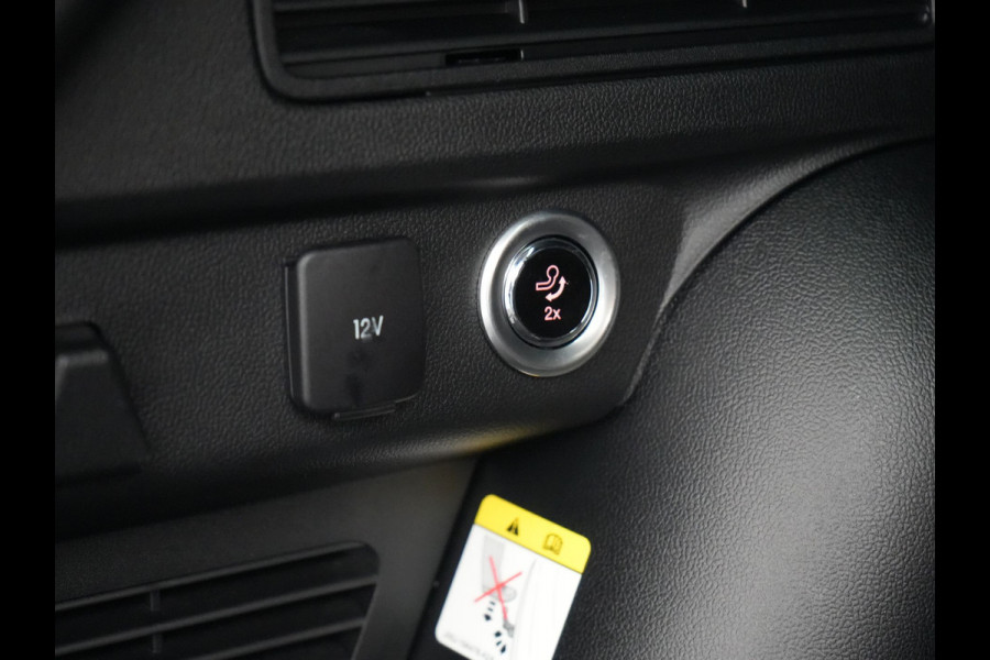 Ford Kuga 2.5 ST-Line Plug In Hybrid 225pk PHEV | Trekhaak Af Fabriek | Head Up | Adaptive Cruise | 360 Camera | Stoelen & Stuur Verwarmd | Apple Carplay | Navigatie | Keyless | Blis | Virtual | DAB |
