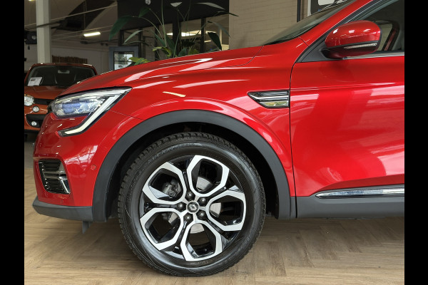 Renault Arkana 1.3 TCe 140pk | Groot Navi | 18 " | ACC | Camera | Carplay | Stoel & Stuur verwarming | Dealer onderhouden!
