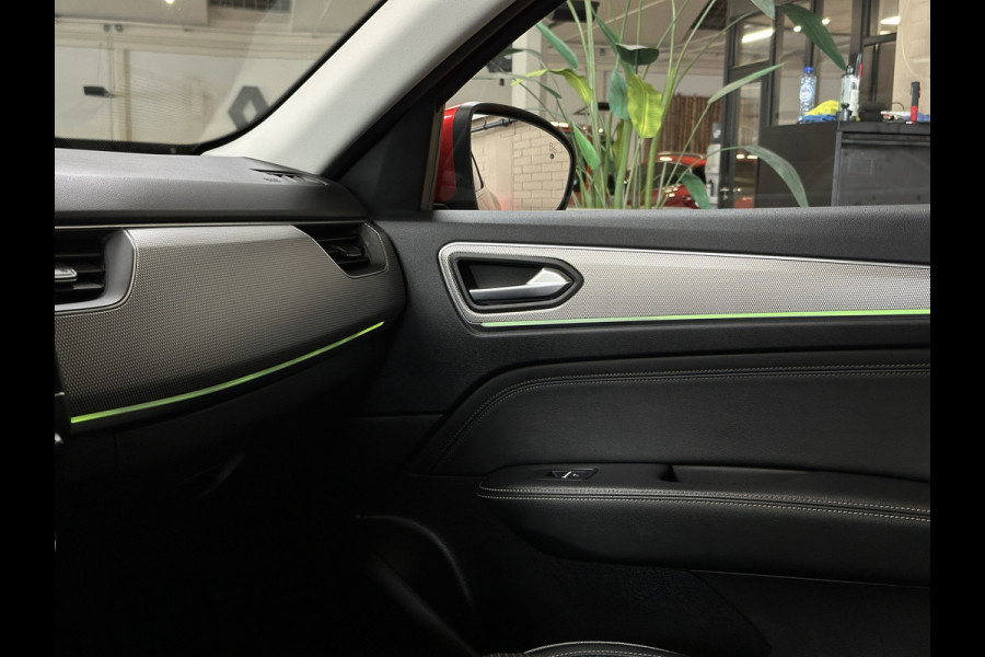 Renault Arkana 1.3 TCe 140pk | Groot Navi | 18 " | ACC | Camera | Carplay | Stoel & Stuur verwarming | Dealer onderhouden!