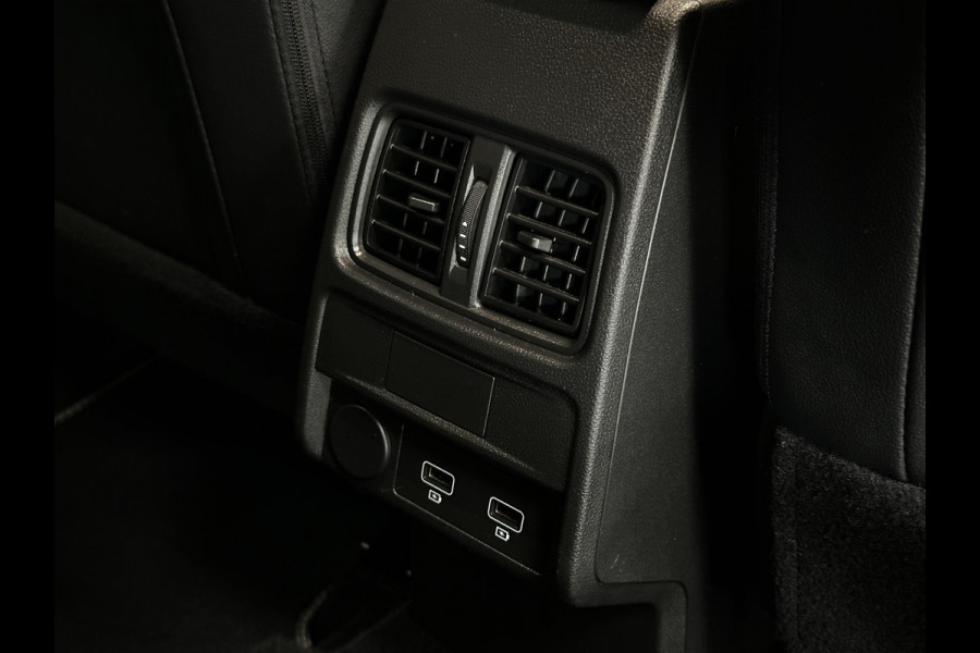 Renault Arkana 1.3 TCe 140pk | Groot Navi | 18 " | ACC | Camera | Carplay | Stoel & Stuur verwarming | Dealer onderhouden!
