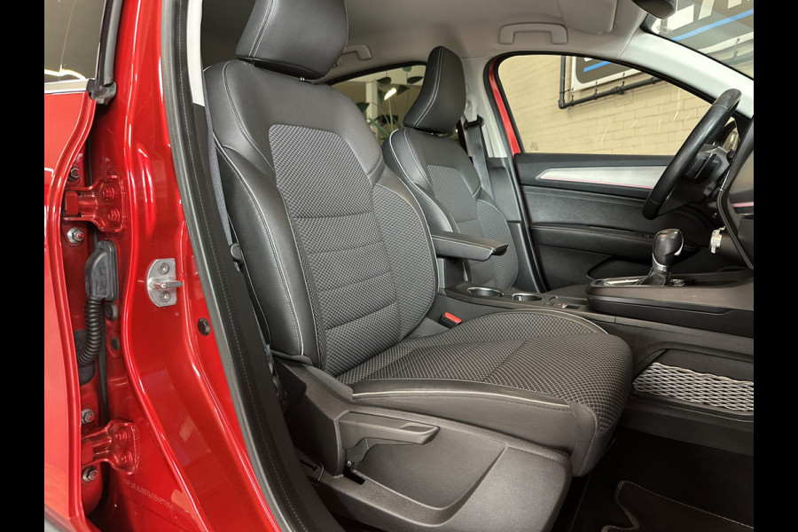Renault Arkana 1.3 TCe 140pk | Groot Navi | 18 " | ACC | Camera | Carplay | Stoel & Stuur verwarming | Dealer onderhouden!