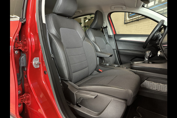Renault Arkana 1.3 TCe 140pk | Groot Navi | 18 " | ACC | Camera | Carplay | Stoel & Stuur verwarming | Dealer onderhouden!