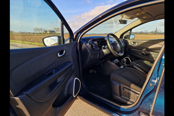 Renault Captur 1.5 dCi - 90 Pk - Euro 6 - AUTOMAAT - Navi - Renault Captur 1.5 dCi - 90 Pk - Euro 6 - AUTOMAAT - Navi -