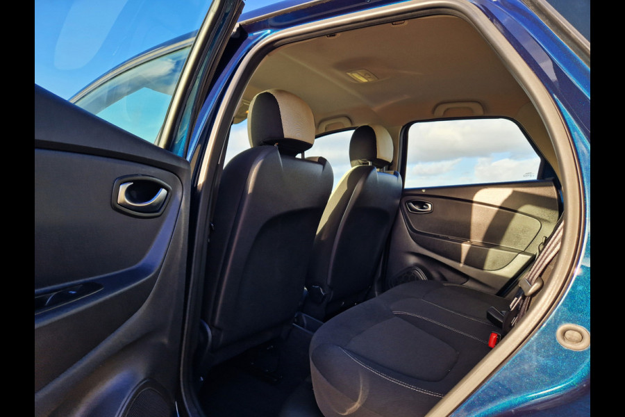 Renault Captur 1.5 dCi - 90 Pk - Euro 6 - AUTOMAAT - Navi - Renault Captur 1.5 dCi - 90 Pk - Euro 6 - AUTOMAAT - Navi -