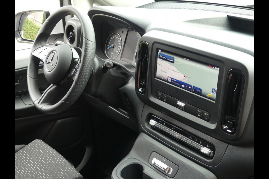 Mercedes-Benz eVito eVito 112 L3 60 kWh L3 Camera/Navigatie/PDC/Stoelverwarming Mercedes-Benz eVito eVito 112 L3 60 kWh L3 Camera/Navigatie/PDC/Stoelverwarming