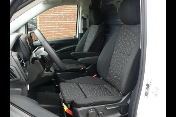 Mercedes-Benz eVito eVito 112 L3 60 kWh L3 Camera/Navigatie/PDC/Stoelverwarming Mercedes-Benz eVito eVito 112 L3 60 kWh L3 Camera/Navigatie/PDC/Stoelverwarming