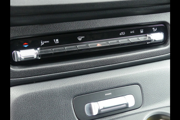 Mercedes-Benz eVito eVito 112 L3 60 kWh L3 Camera/Navigatie/PDC/Stoelverwarming Mercedes-Benz eVito eVito 112 L3 60 kWh L3 Camera/Navigatie/PDC/Stoelverwarming