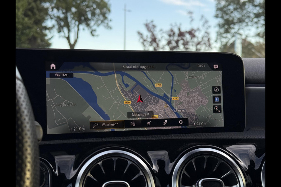 Mercedes-Benz A-Klasse 180 Aut. Sol. AMG Sport Ed. Navi | Camera | Panorama