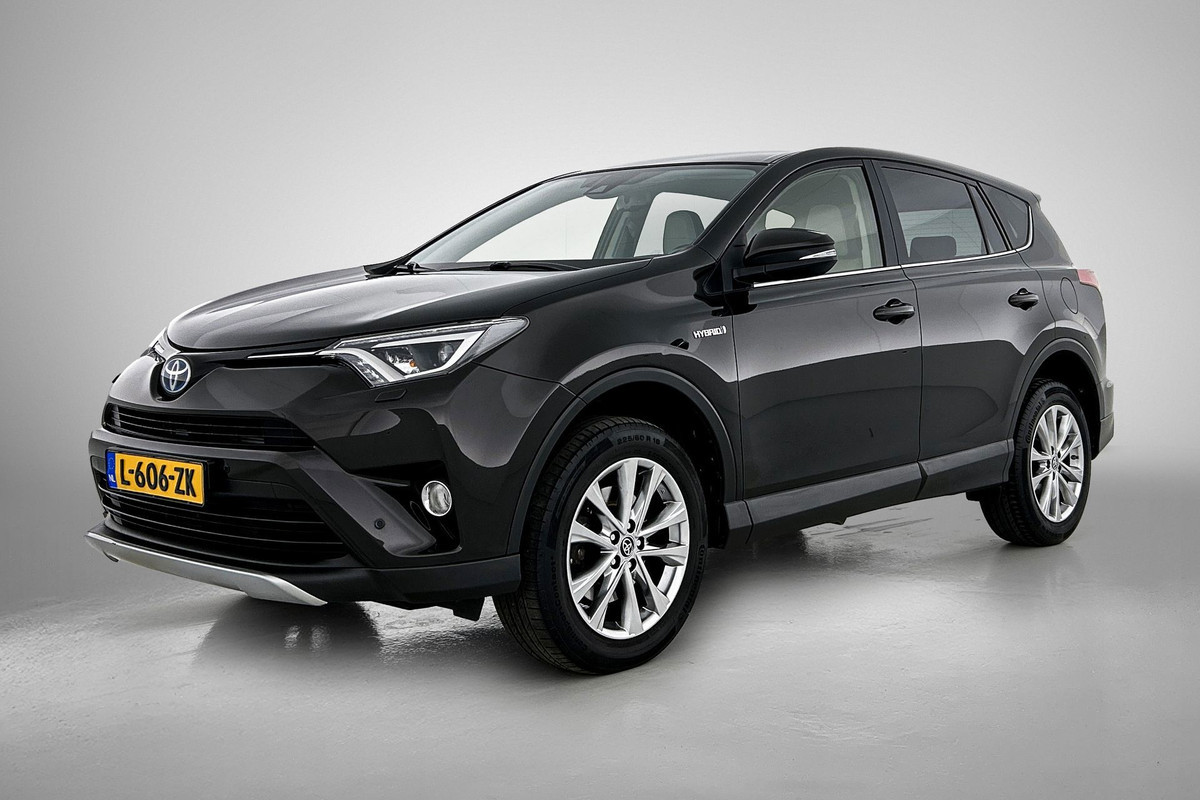 Toyota RAV4 2.5 Hybrid Style(Zeer Goed OnderH, Navi, Stoel/stuur Verwarming, Camera, Parkeersensoren, Etc)