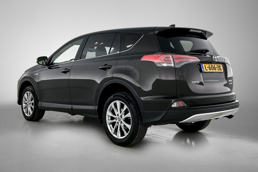 Toyota RAV4 2.5 Hybrid Style(Zeer Goed OnderH, Navi, Stoel/stuur Verwarming, Camera, Parkeersensoren, Etc)