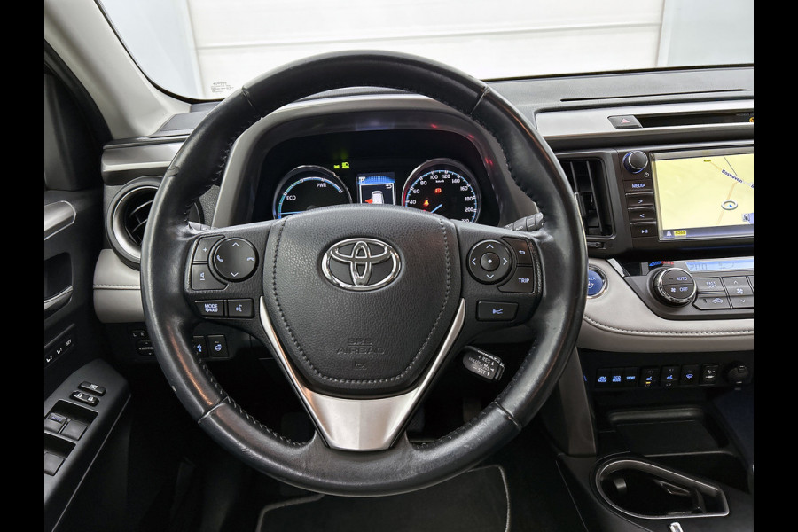 Toyota RAV4 2.5 Hybrid Style(Zeer Goed OnderH, Navi, Stoel/stuur Verwarming, Camera, Parkeersensoren, Etc)