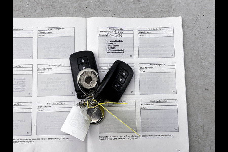 Toyota RAV4 2.5 Hybrid Style(Zeer Goed OnderH, Navi, Stoel/stuur Verwarming, Camera, Parkeersensoren, Etc)