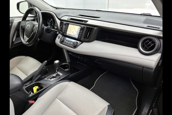 Toyota RAV4 2.5 Hybrid Style(Zeer Goed OnderH, Navi, Stoel/stuur Verwarming, Camera, Parkeersensoren, Etc)