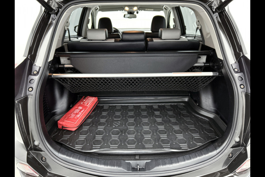 Toyota RAV4 2.5 Hybrid Style(Zeer Goed OnderH, Navi, Stoel/stuur Verwarming, Camera, Parkeersensoren, Etc)