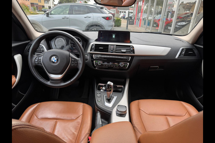BMW 1-Serie (f20) 118i Automaat Corporate Lease High Executive | Navigatie, Leer, Stoelverwarming, LED, Parkeersensoren