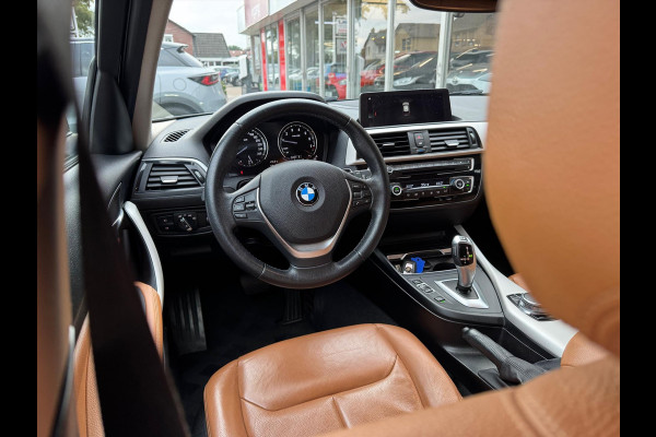 BMW 1-Serie (f20) 118i Automaat Corporate Lease High Executive | Navigatie, Leer, Stoelverwarming, LED, Parkeersensoren