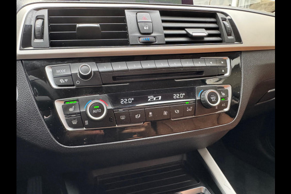 BMW 1-Serie (f20) 118i Automaat Corporate Lease High Executive | Navigatie, Leer, Stoelverwarming, LED, Parkeersensoren
